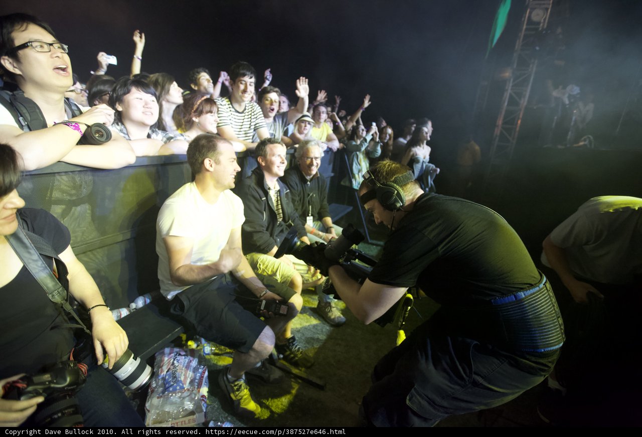 Bertie Blackman Rocks the Night at Cochella Concert