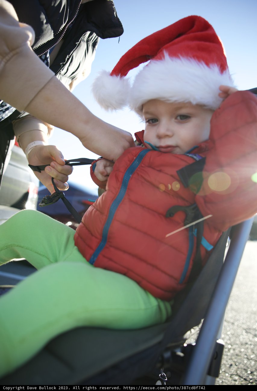 A Merry Moment: The Little Santa of SF