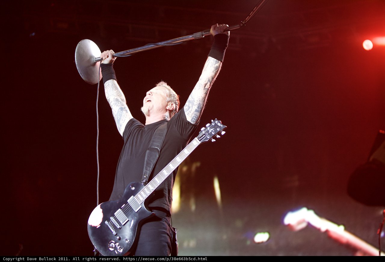 James Hetfield Shreds at 2011 Big Four Festival