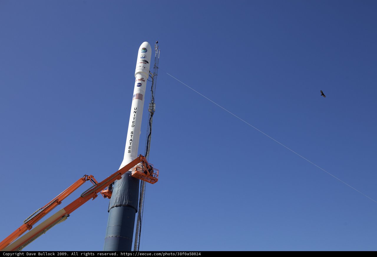 The Mighty Rocket and the Majestic Bird