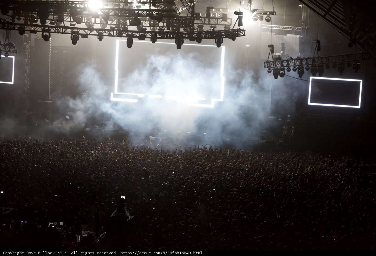 Smokin' Hot Concert Performance