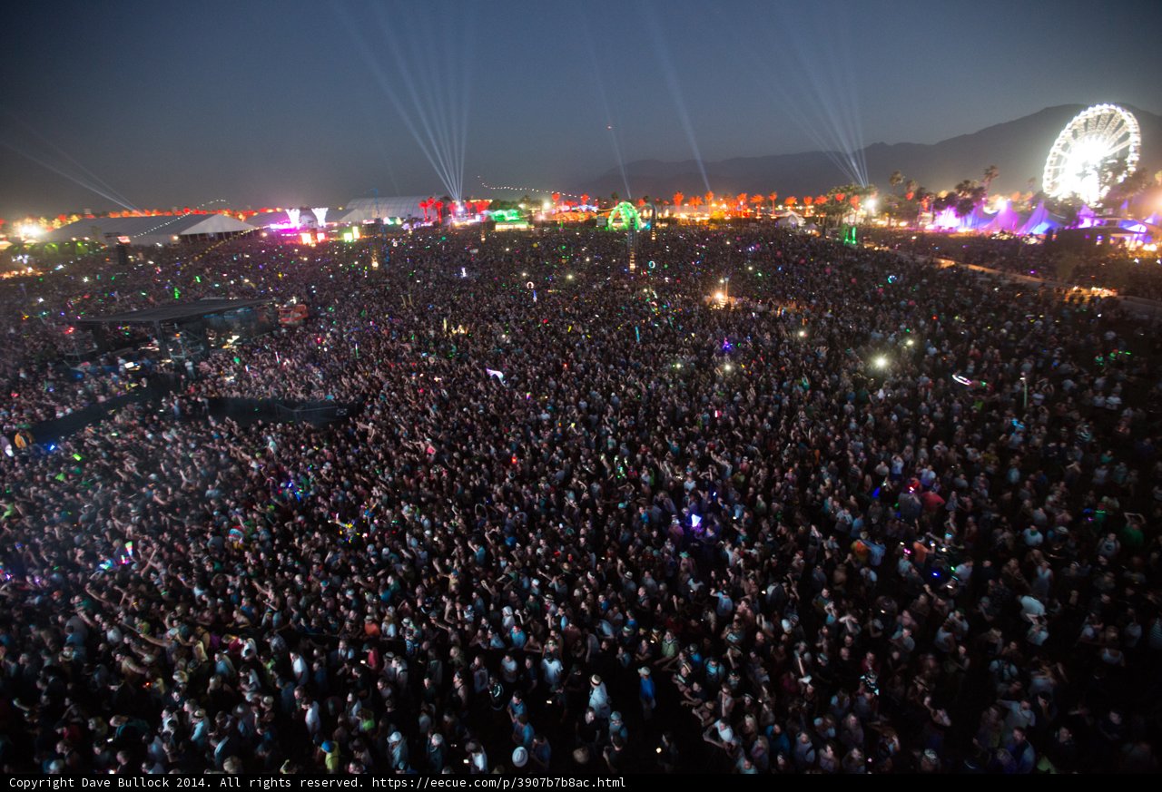 Calvin Harris Crowd