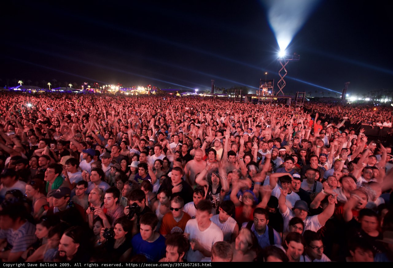 Coachella 2009: A Sea of Hands