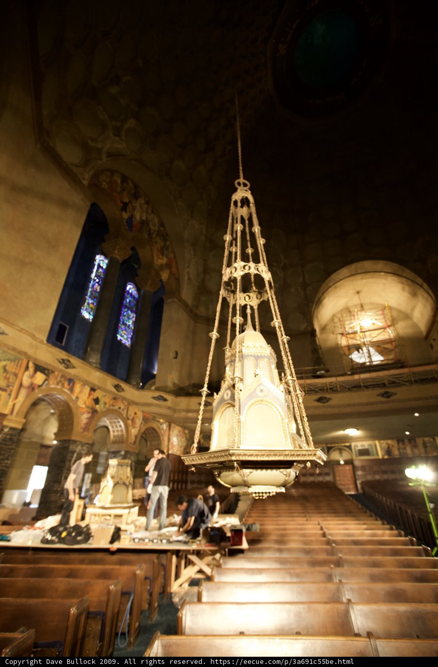 Awe-Inspiring Altar in a Dazzling Cathedral
