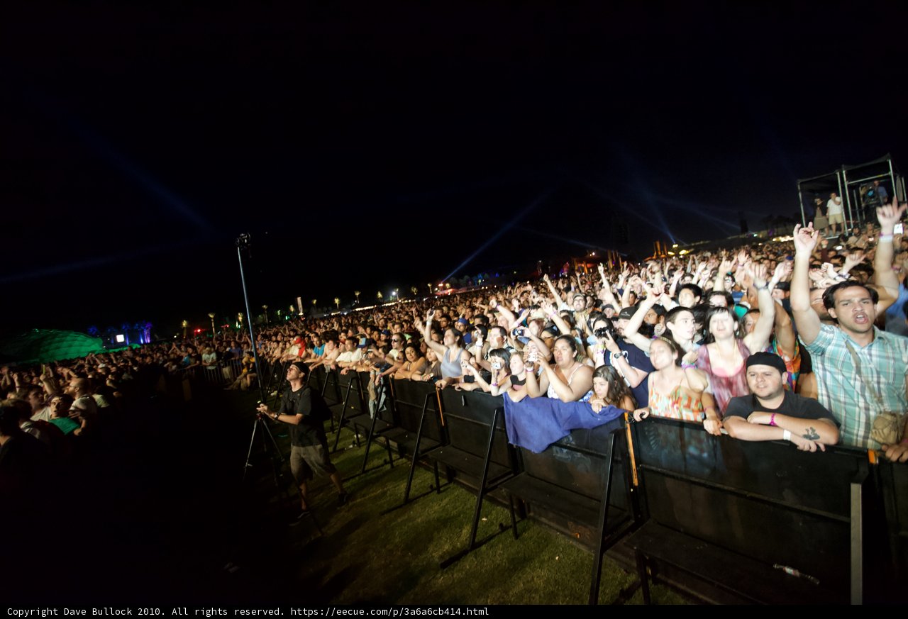 Rockin' with the Crowd