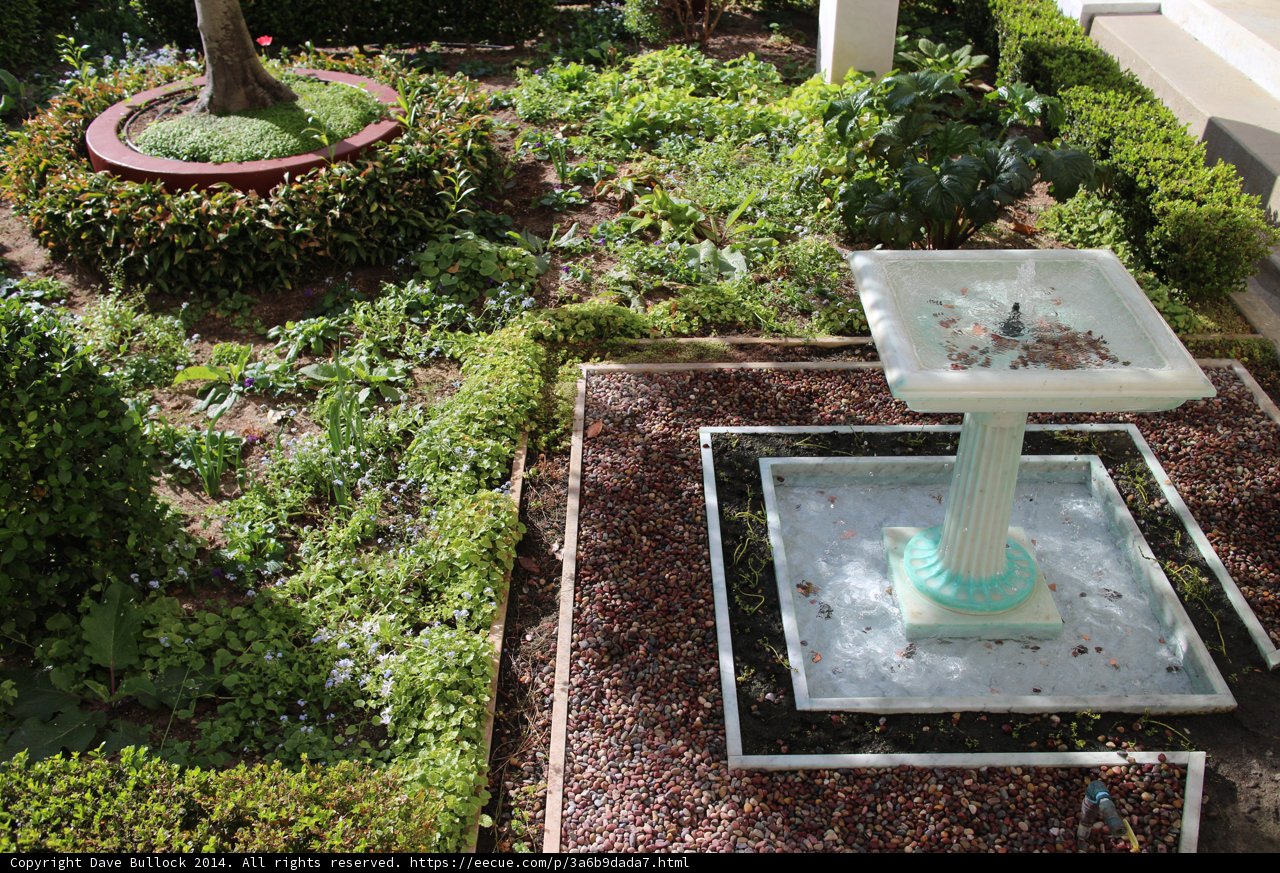 A Serene Oasis in the Heart of Altadena