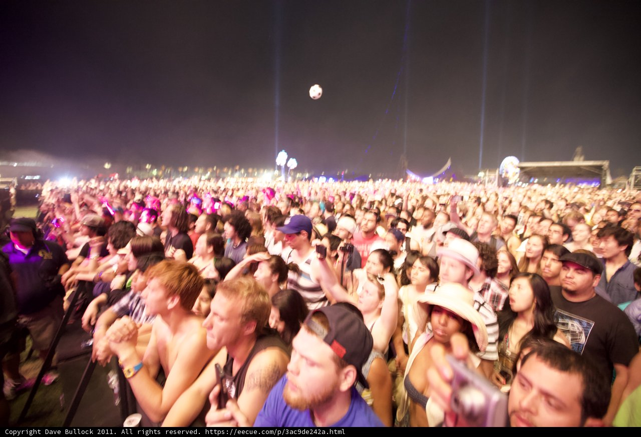 Coachella 2011 Crowd Goes Wild