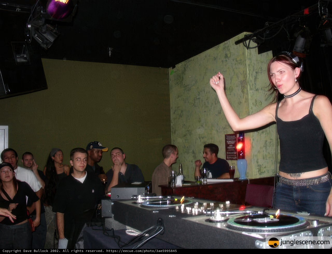 Nightclub Entertainment with Amanda Griffin