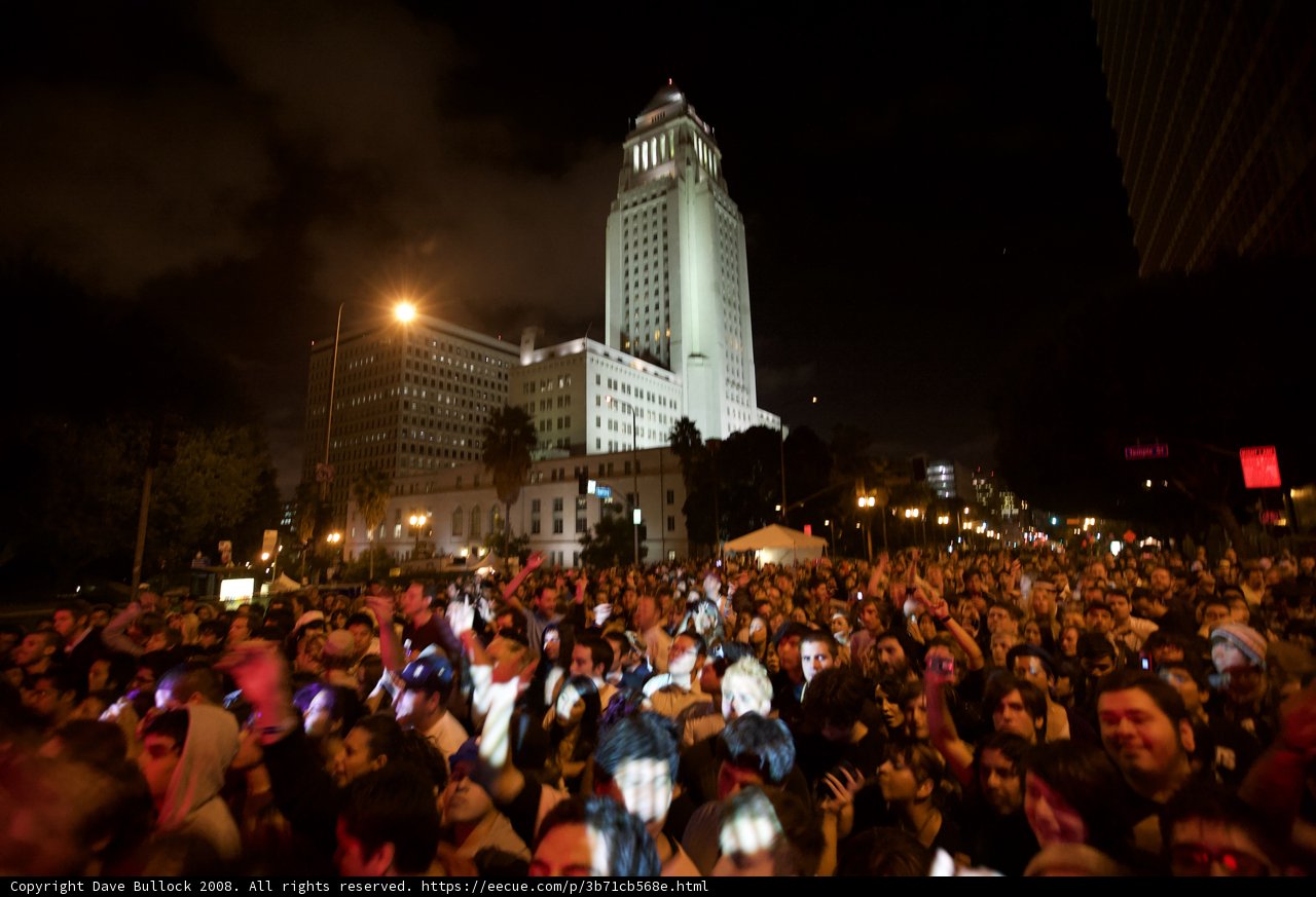The Metropolis Crowd at Night