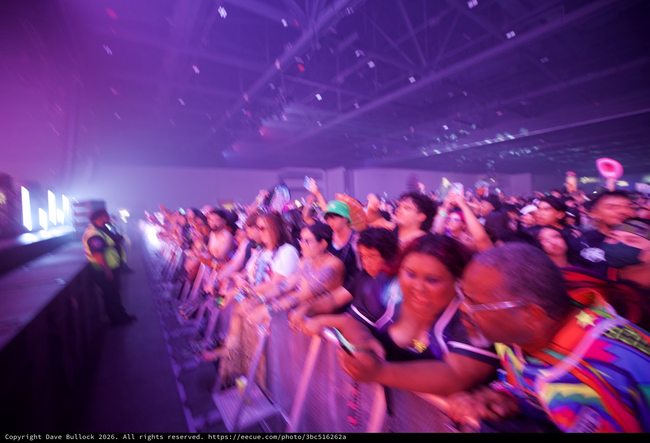 Electric Crowd Surges at Wobbleland 2026 Festival
