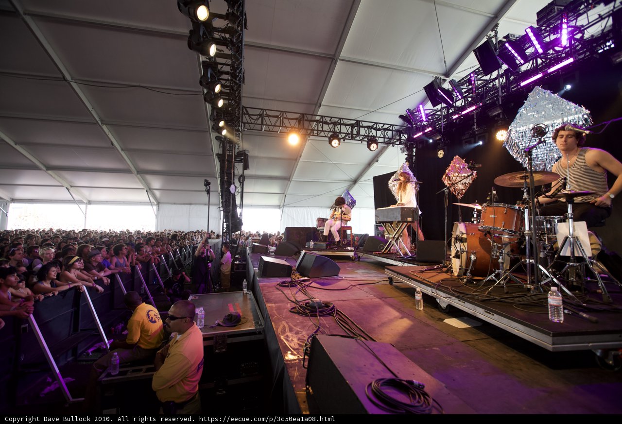 In the Spotlight: A High-Energy Performance by Jon Z and Eric Erlandson