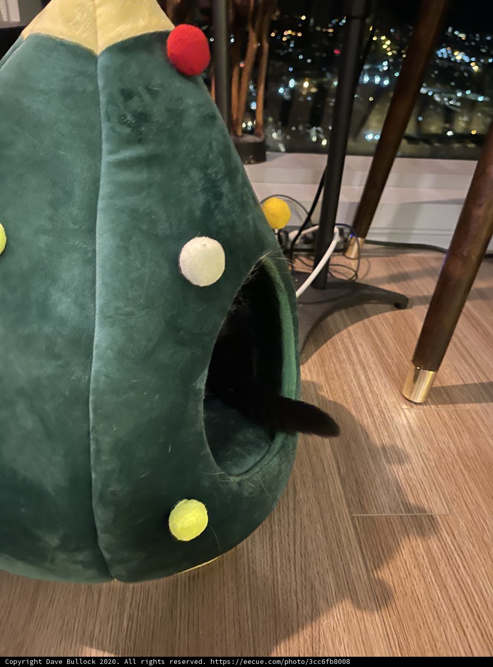 Cozy Christmas Cat Bed