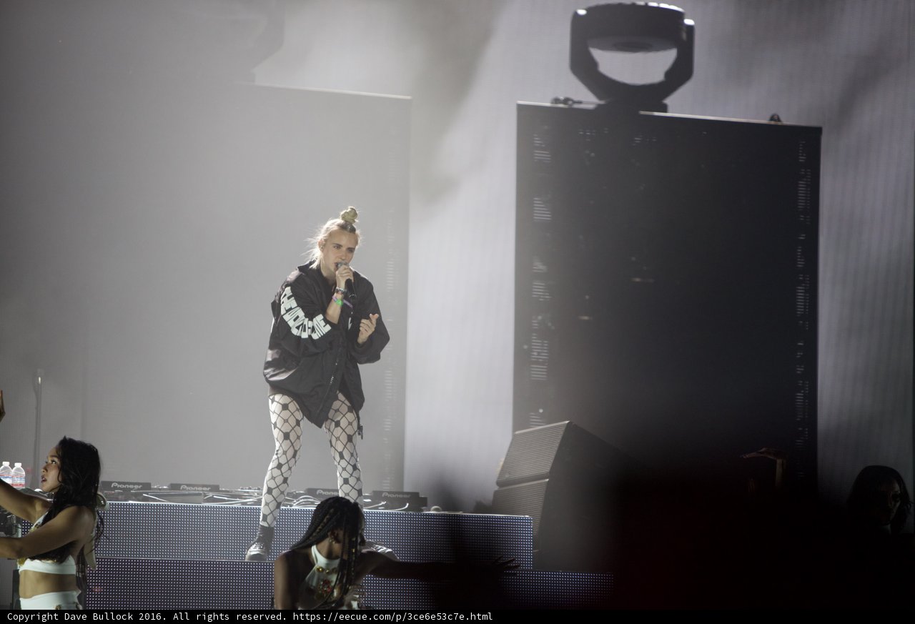 MØ Rocks Coachella Stage