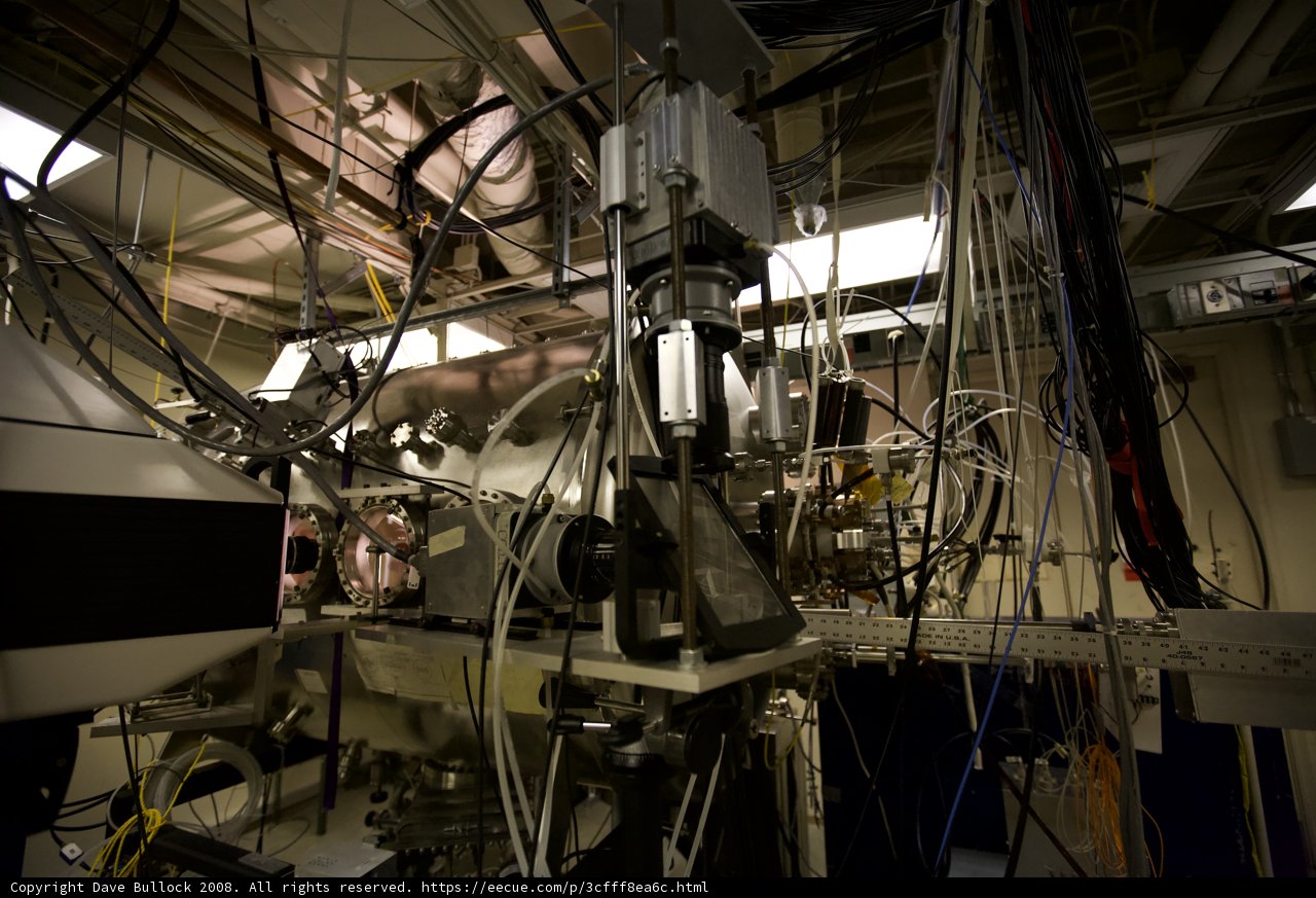 Industrial Machine with Detangled Wires