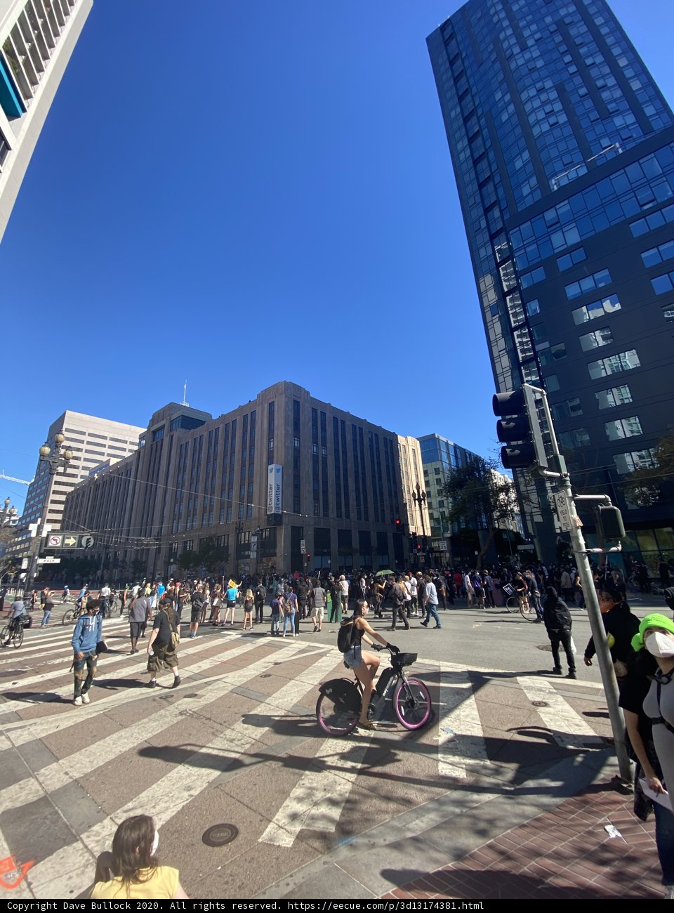 Busy Metropolis: Exploring San Francisco on Two Wheels