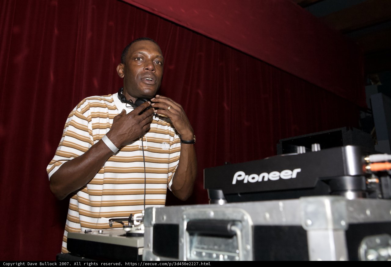 Kenny Ken Drops the Beat