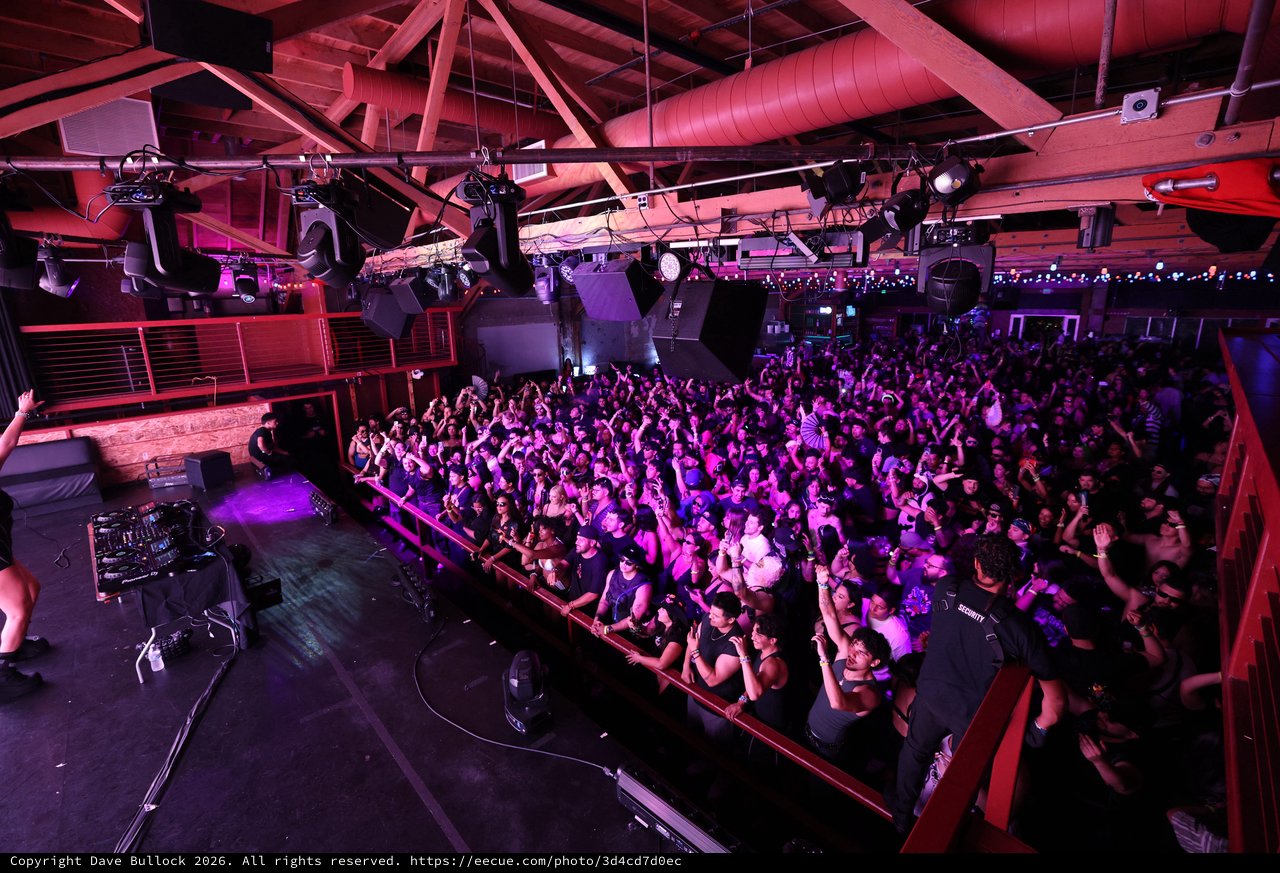 Massive Crowd Surges at Wobbleland Festival 2026