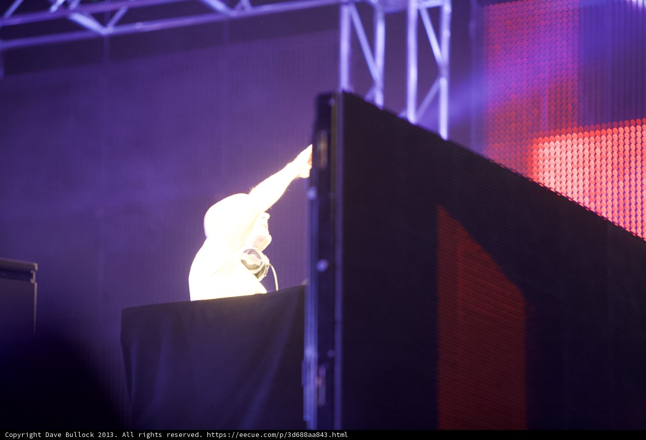 Electrifying Solo Performance