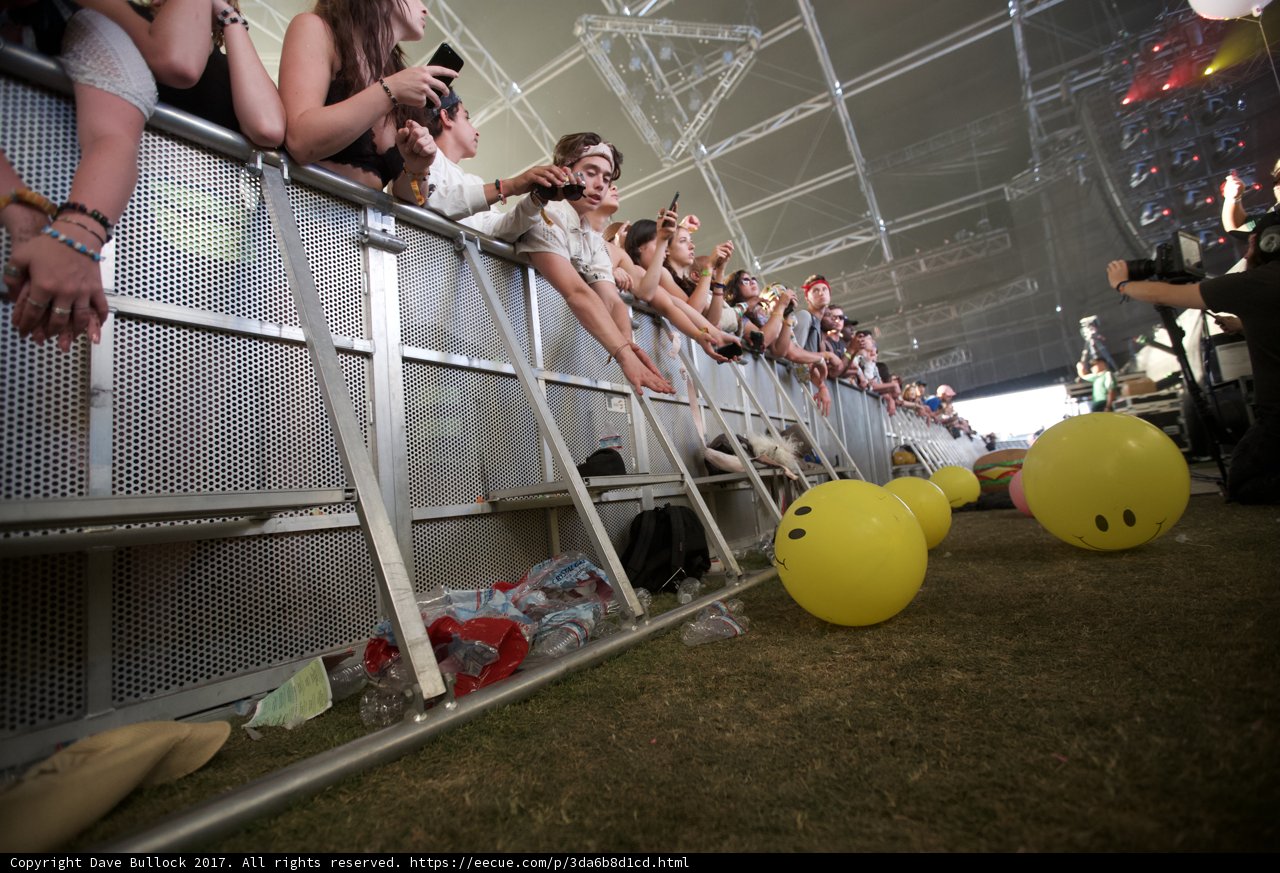 Fence-side Frenzy