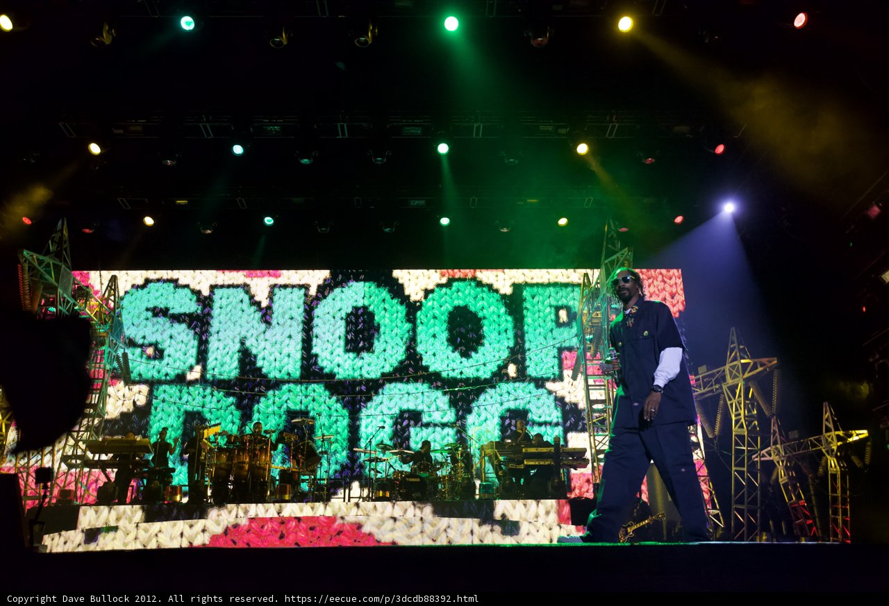 Snoop Dogg Takes Center Stage