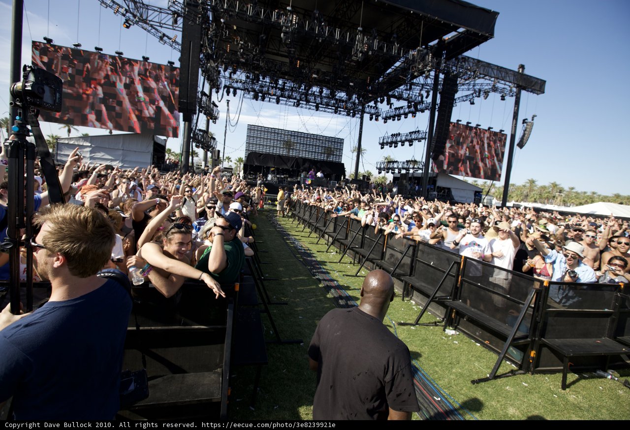Rockin' with the Crowd