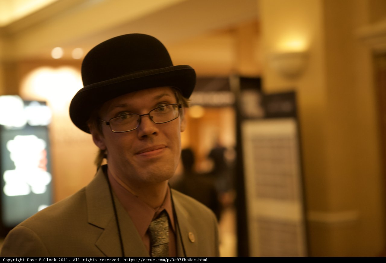 Hank Green Rocks a Sun Hat and Glasses at DEFCON