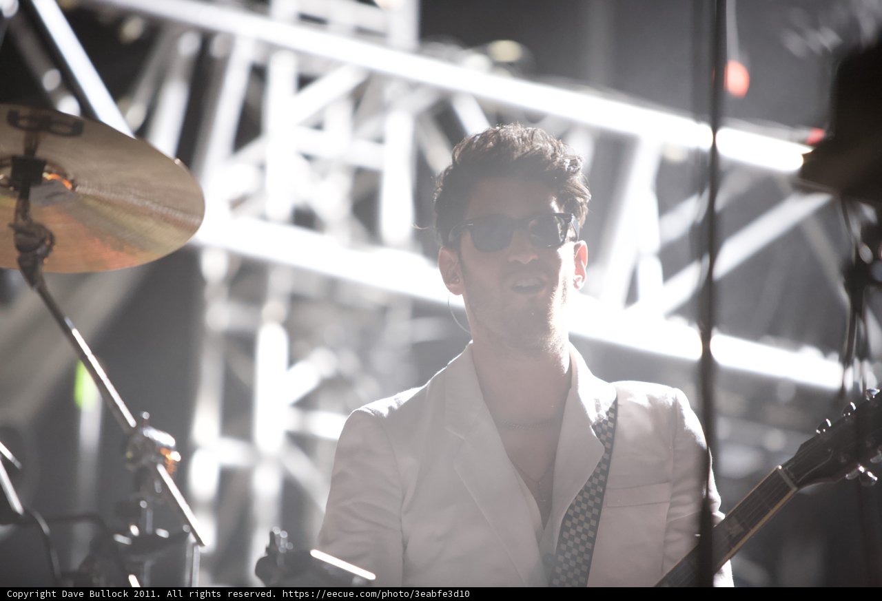 White Suit, String Sounds