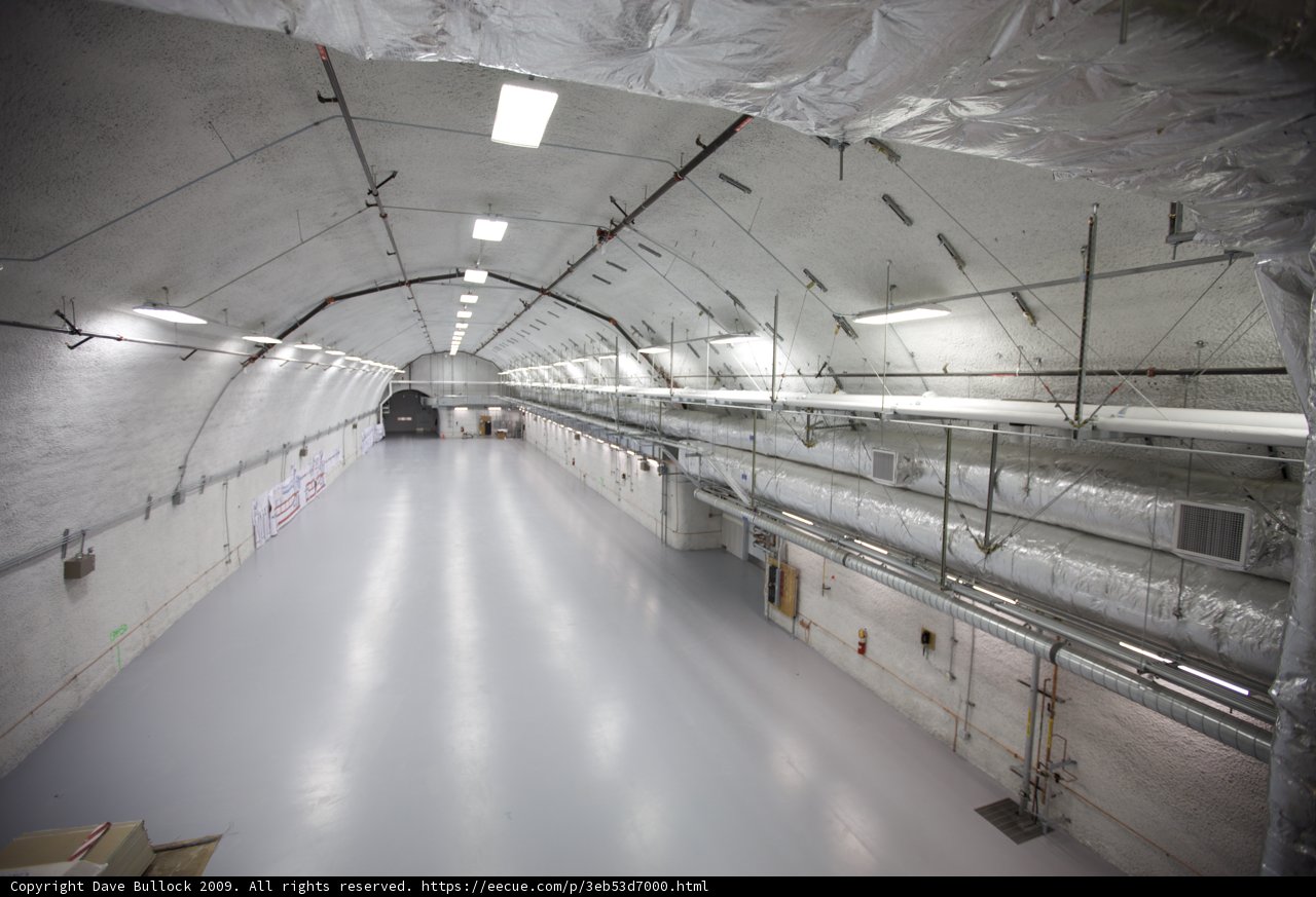 Insulated Tunnel in Terminal Building