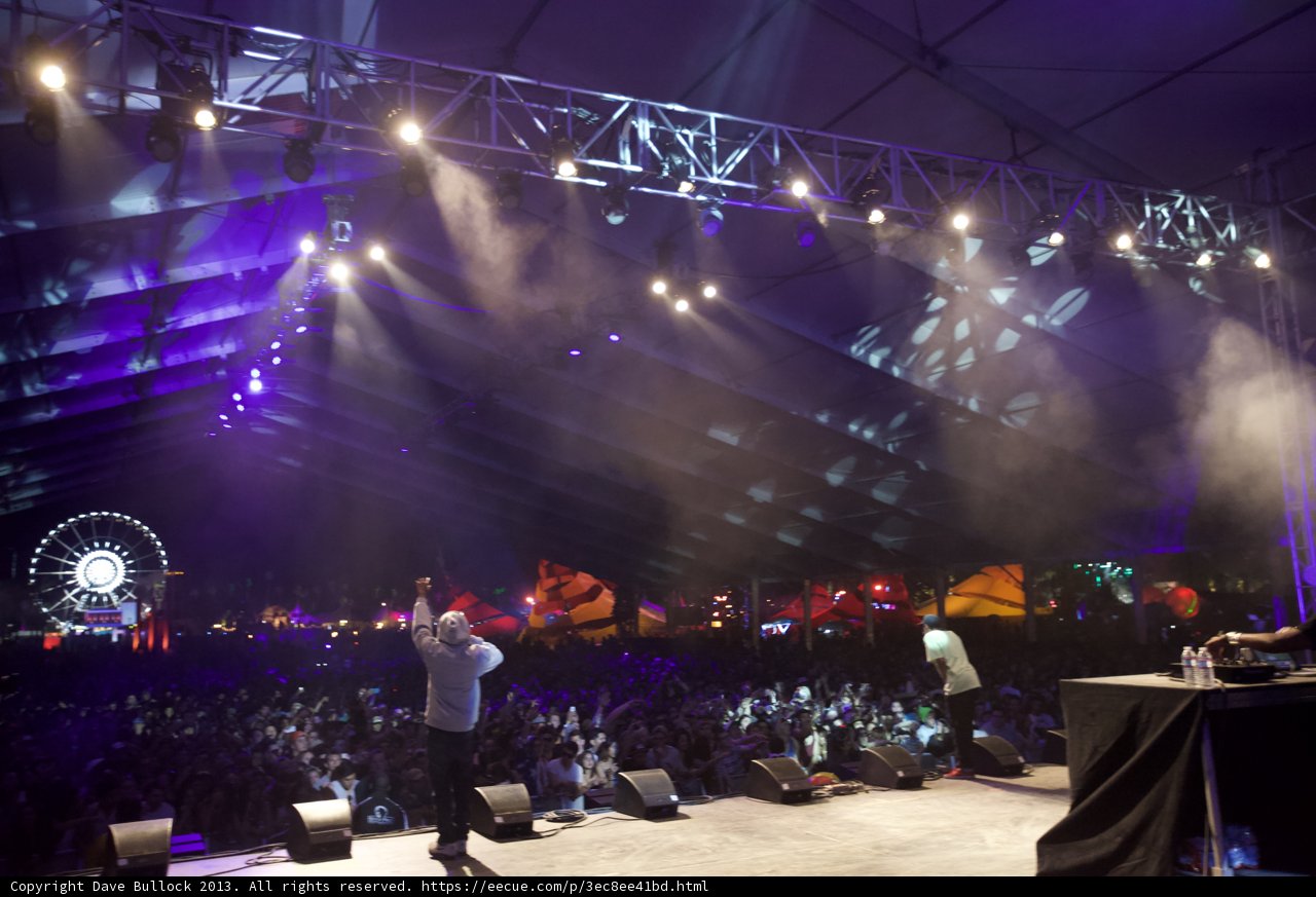 Electrifying Nightlife Concert