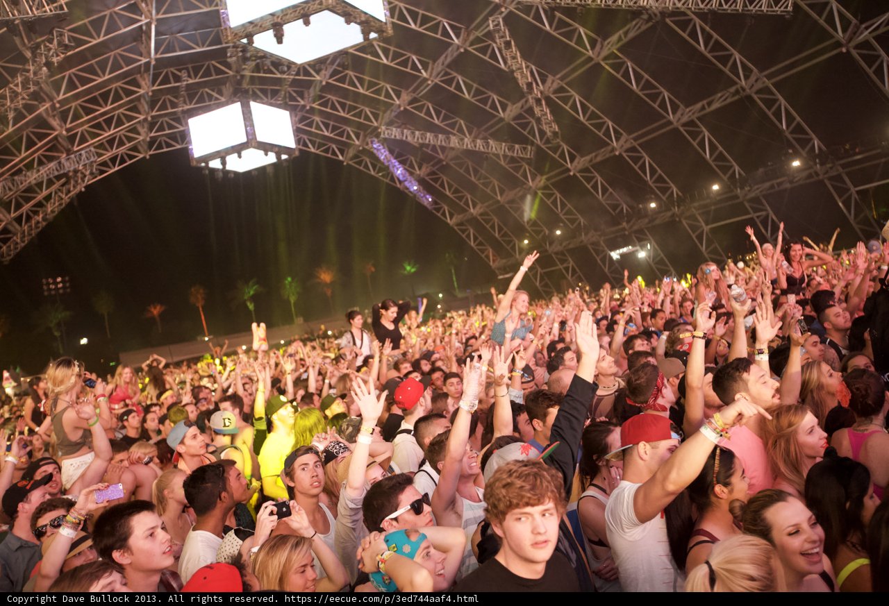 The Thrilling Crowd Experience at Coachella 2013