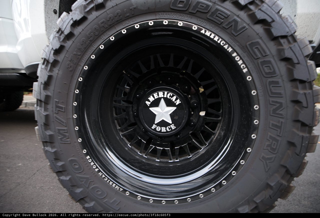 American Force Custom Wheel on Off-Road Truck