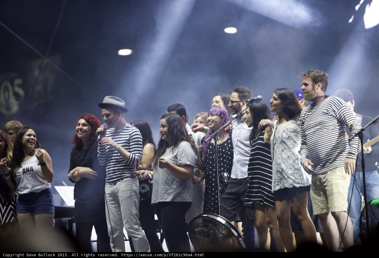 FYF Fest Stage Fans Dancing Fedora Striped Shirt Red Hair Purple Hair ANA Tank Finale