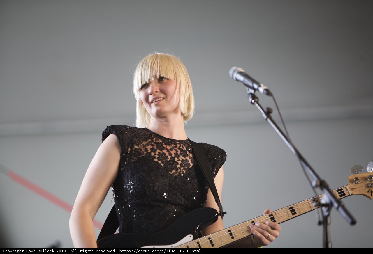 Sharin Foo Shreds on Electric Guitar at Coachella 2010