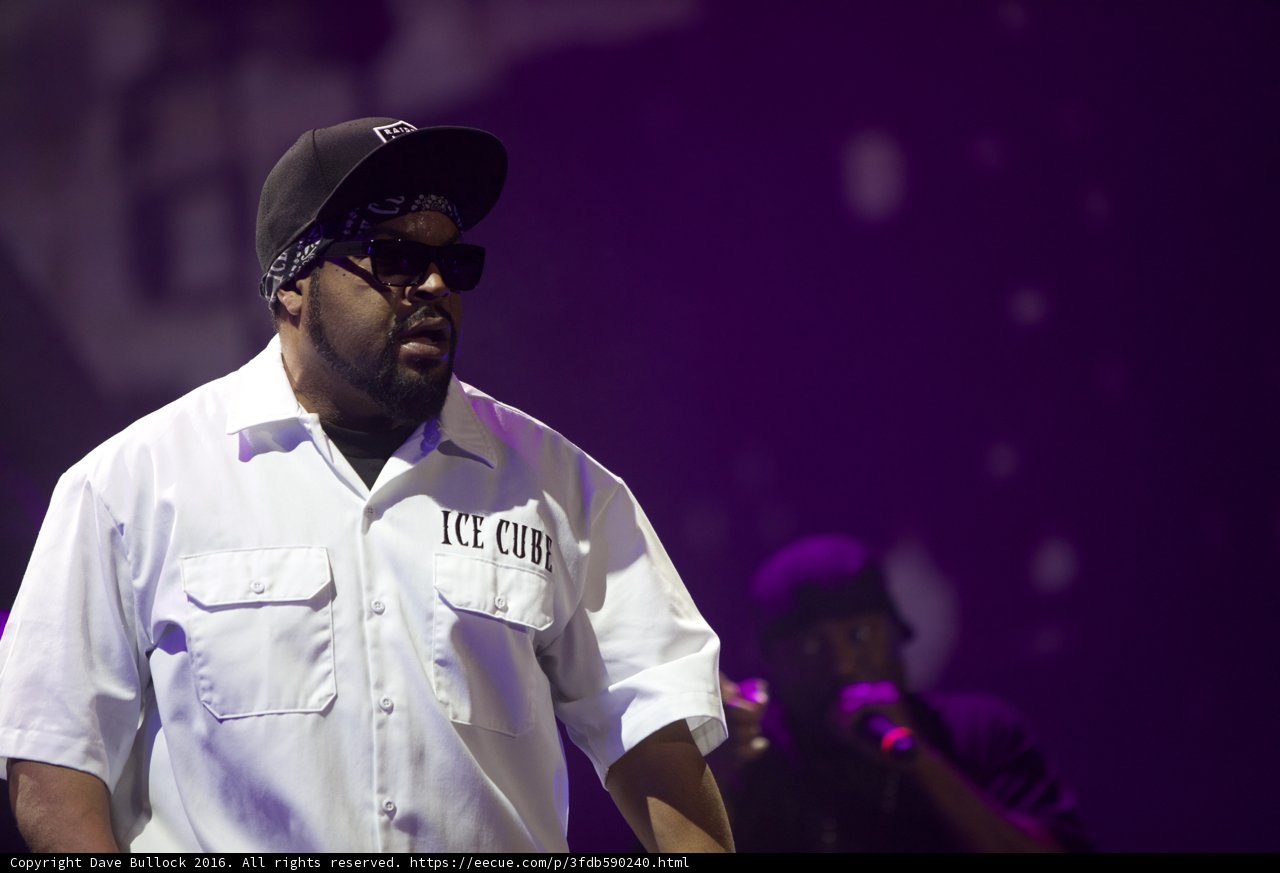 Ice Cube Rocks the Stage at Coachella 2016