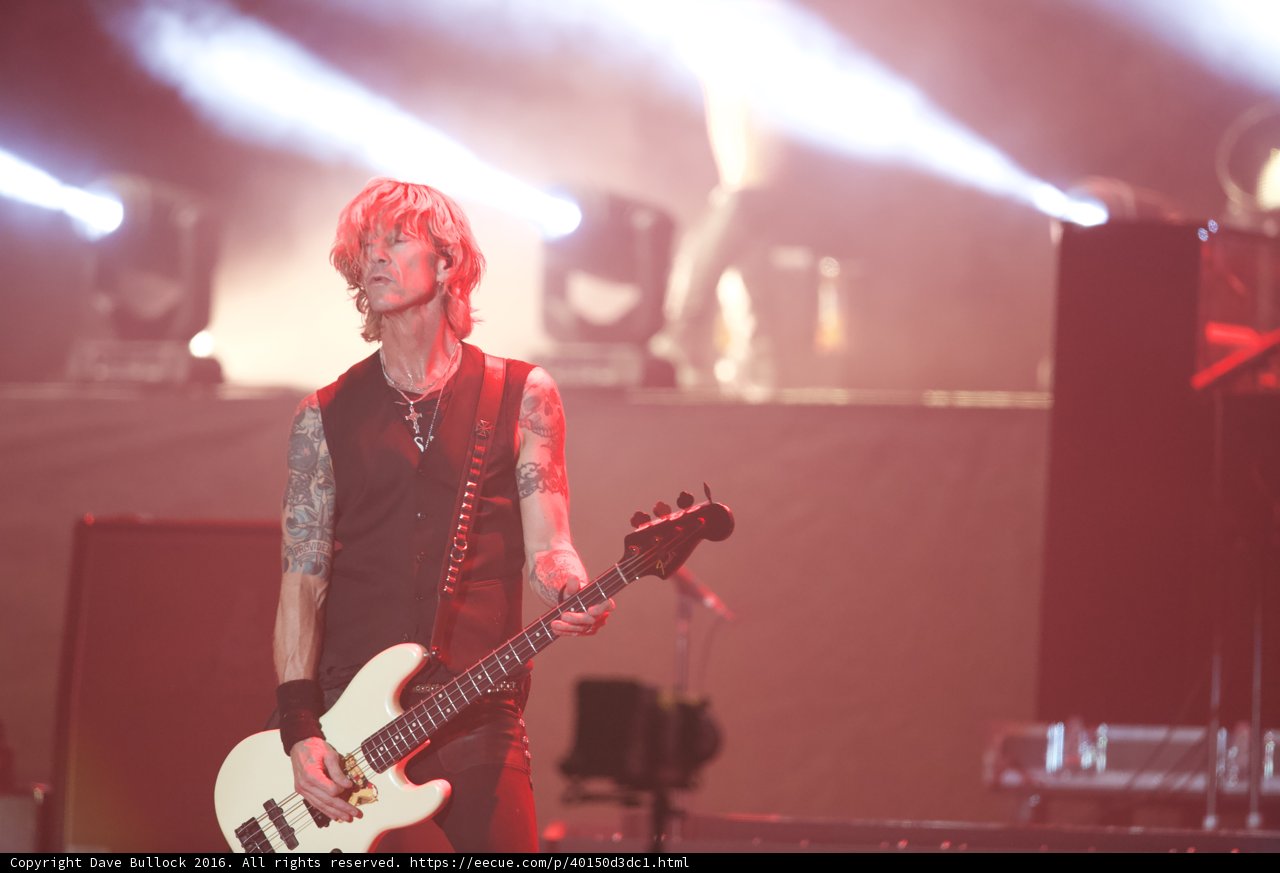 Rocking out with Duff McKagan