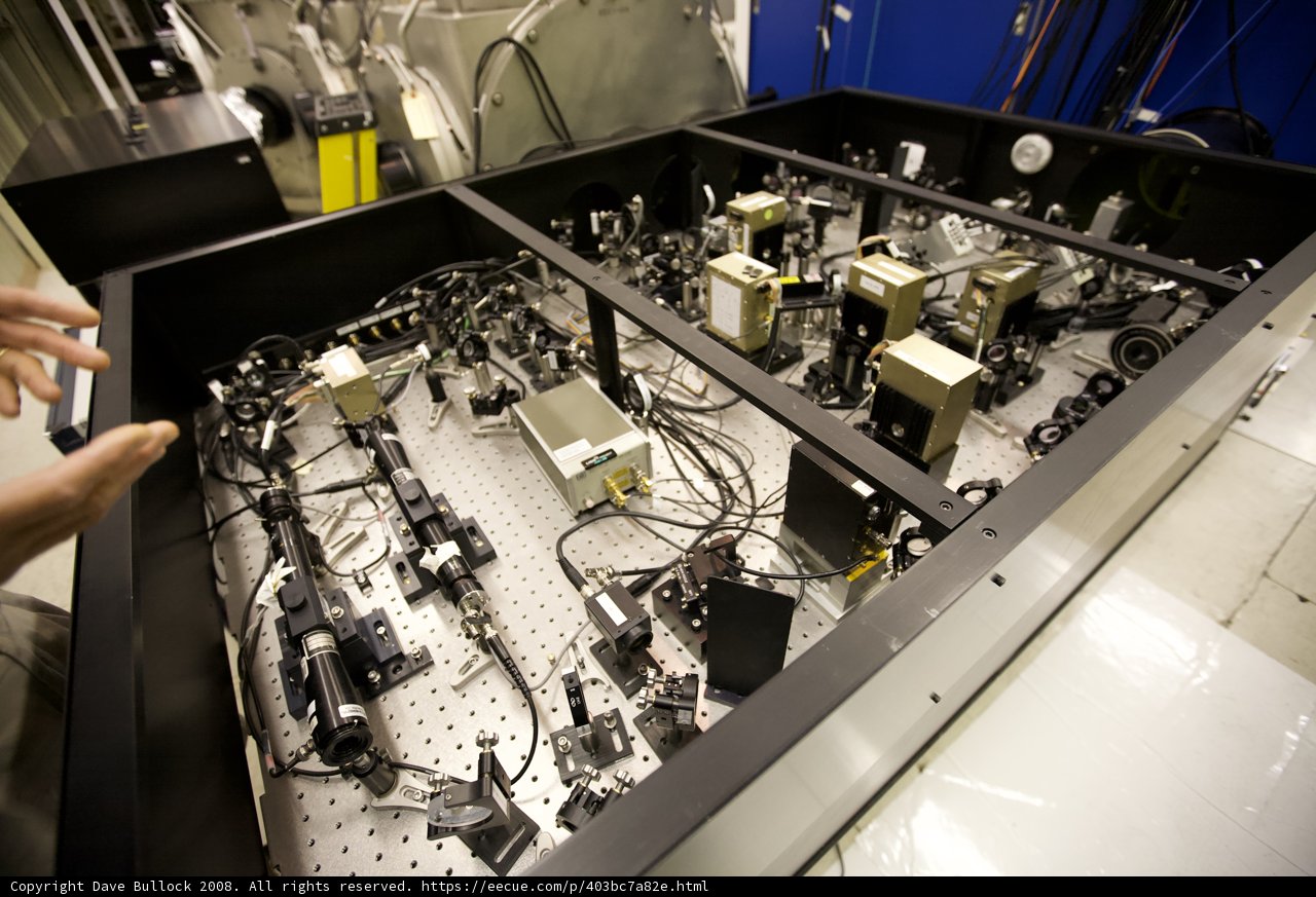 Tech Expert Analyzes Complicated Wiring