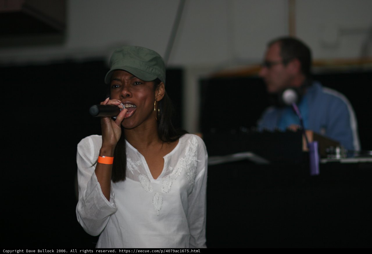 Green Hat Songstress