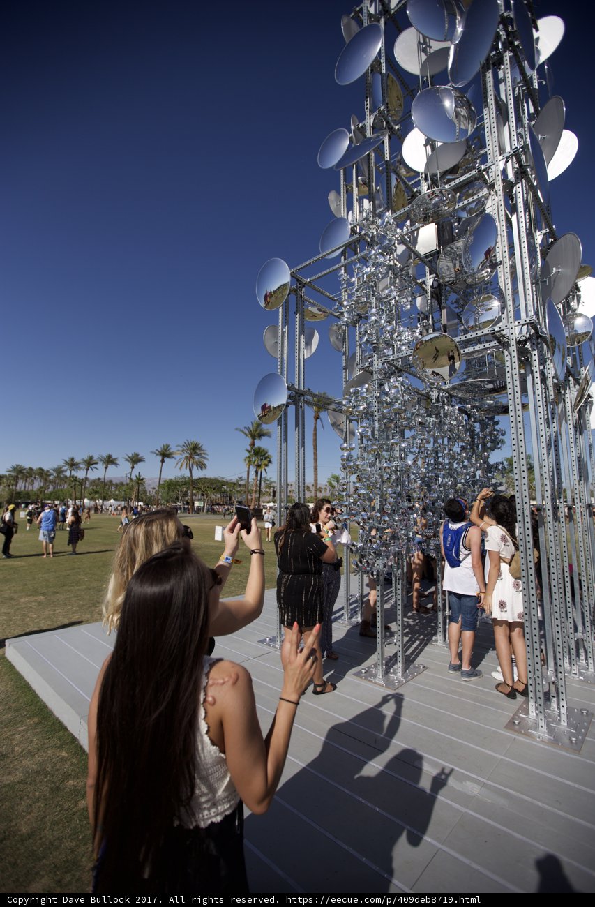 Antenna Sculpture Draws Crowd at Coachella