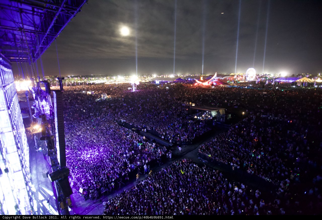 Lights, Music, and the Moon: A Spectacular Night at Coachella