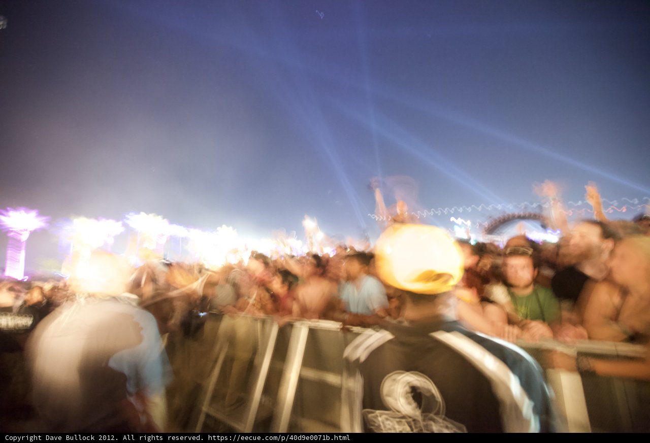 Jamming under the starry desert sky