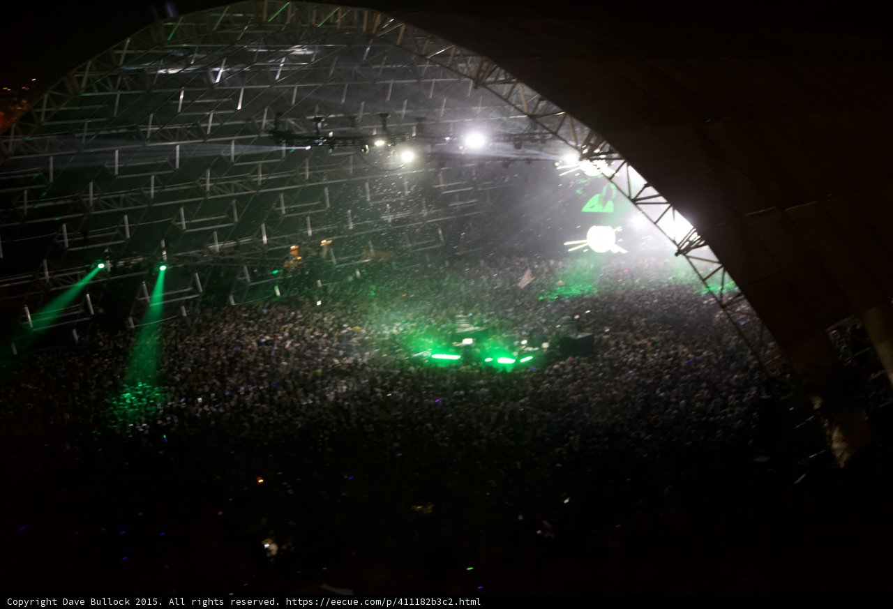 Green Lights Electrify Crowd at Coachella