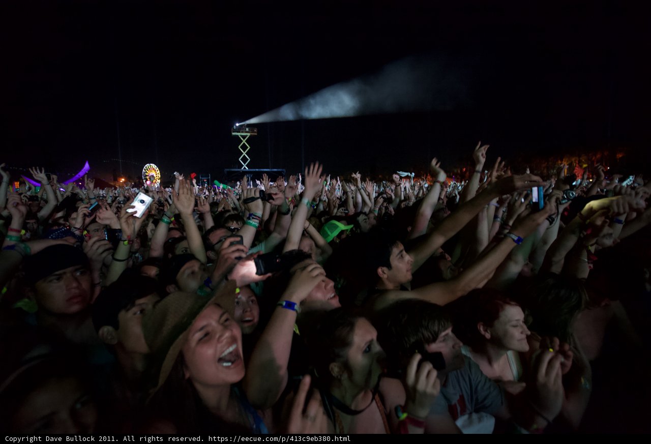 Coachella 2011: Saturday Night Concert Crowd