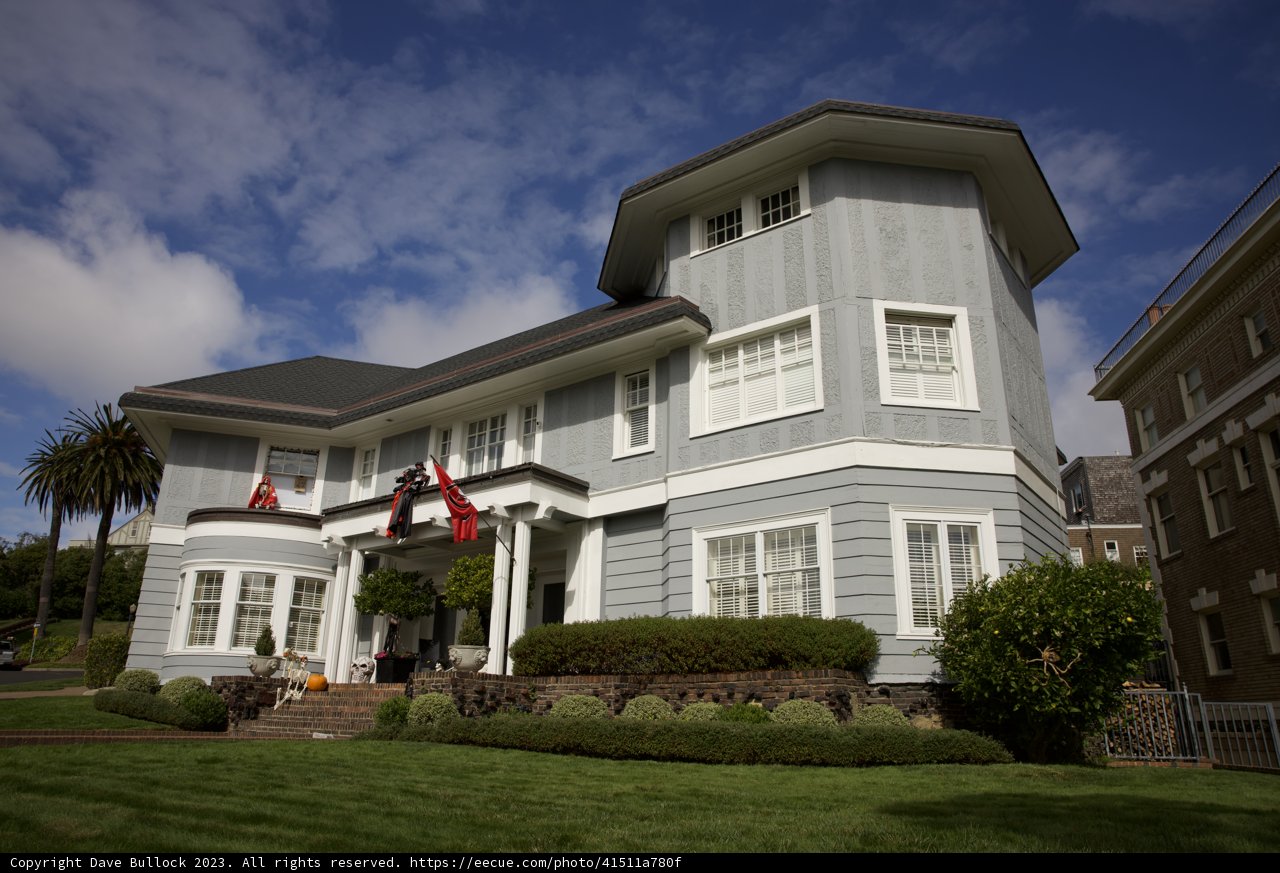 San Francisco's Enchanting Autumn Villa