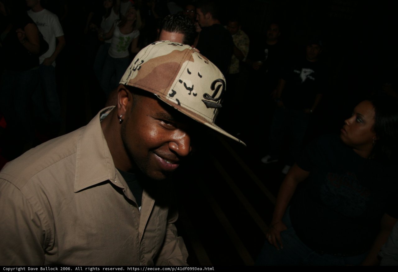 Tan Hat at the Night Club