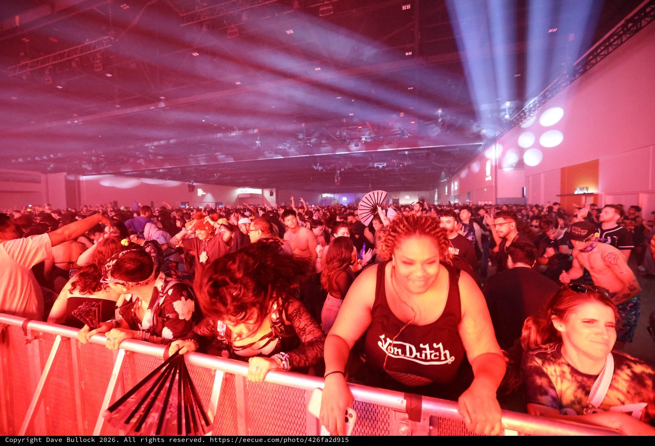 Crowd Surges Forward at Wobbleland 2026 Festival