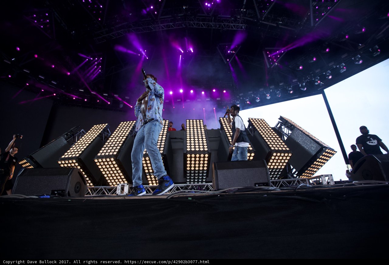 Purple Spotlight on Group Performance