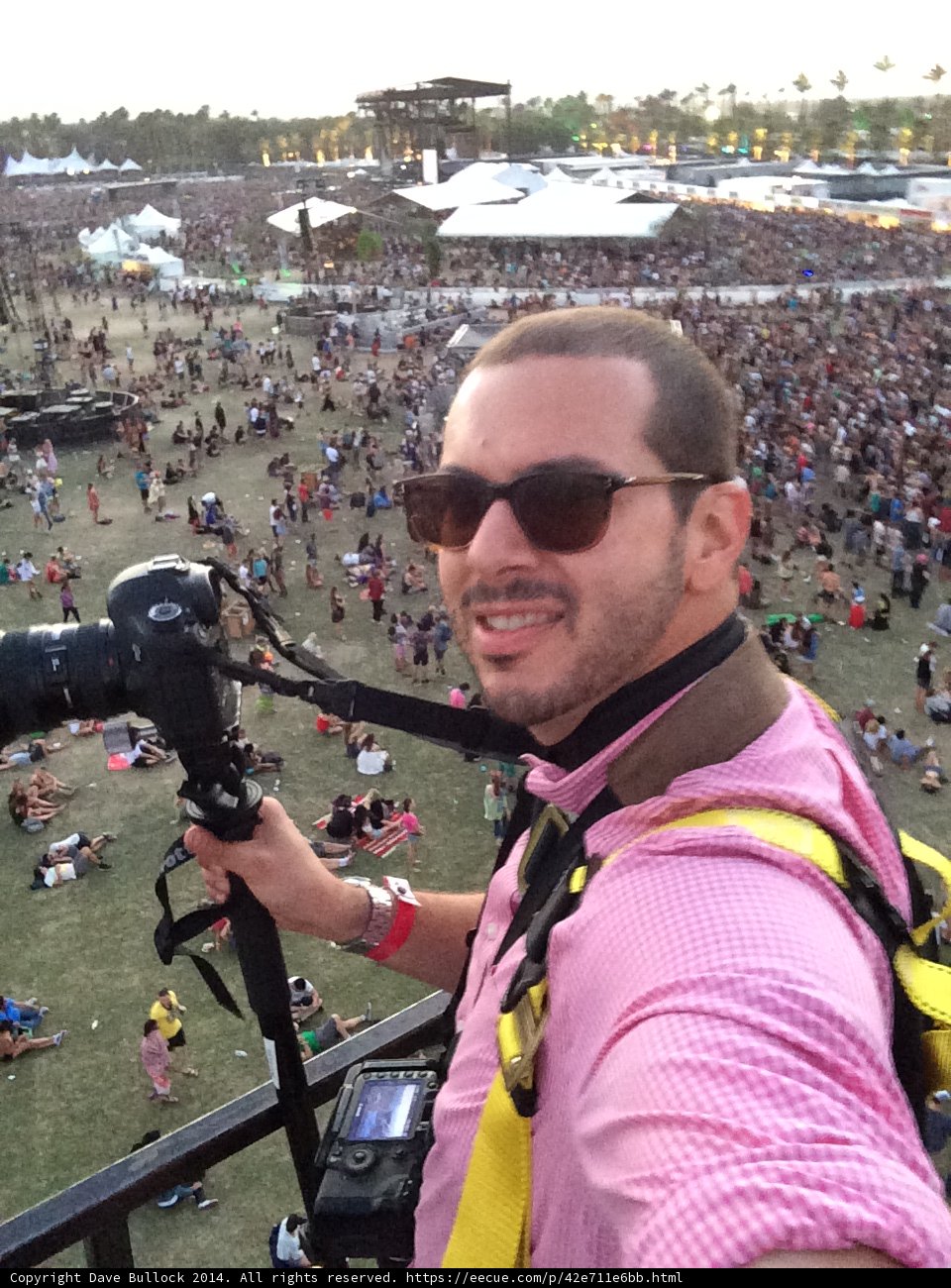 Selfie with the Crowd