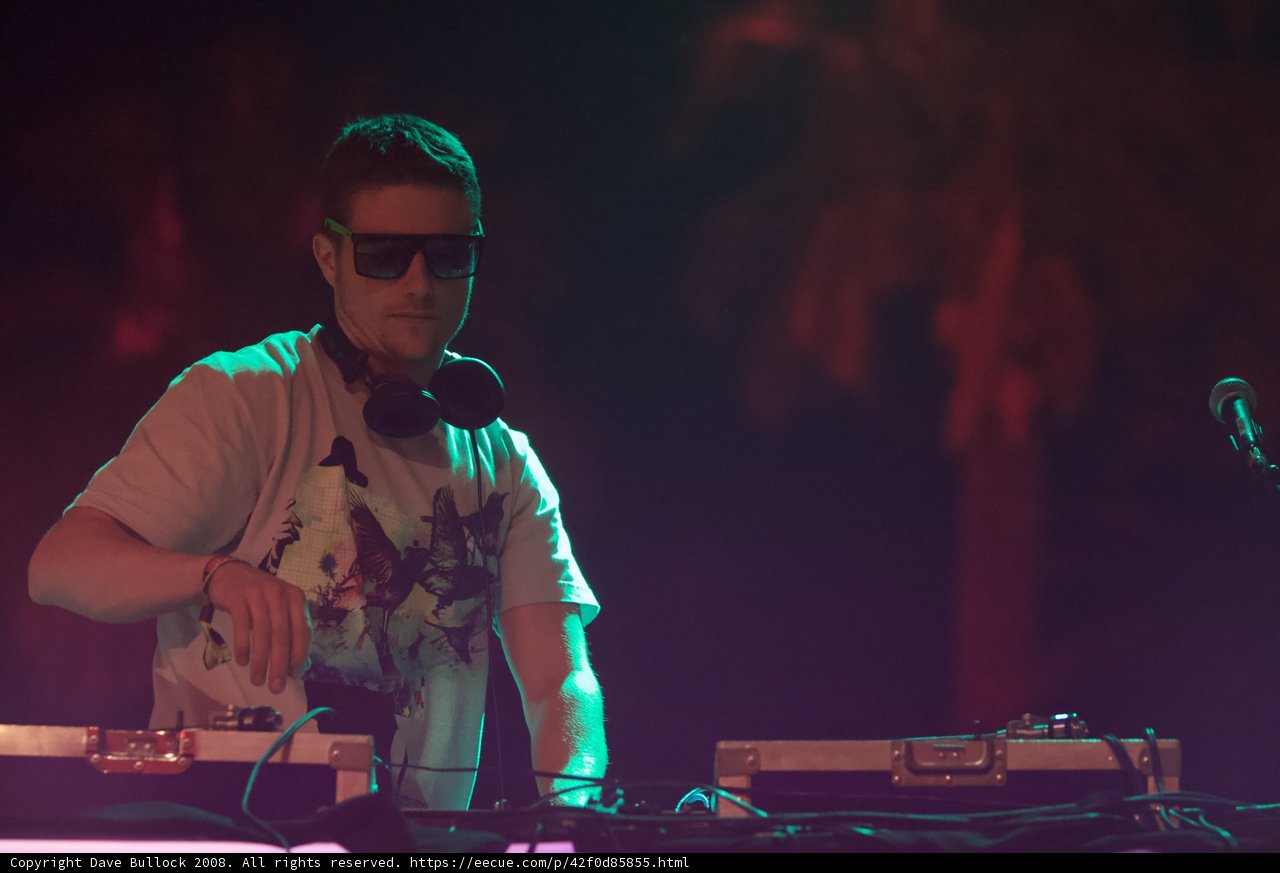 Sunglass-wearing DJ rocks crowd at Coachella 2008