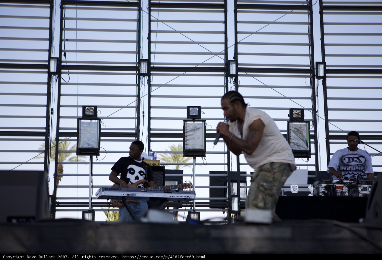 Pharoahe Monch Rocks the Stage with Keyboard and Mic