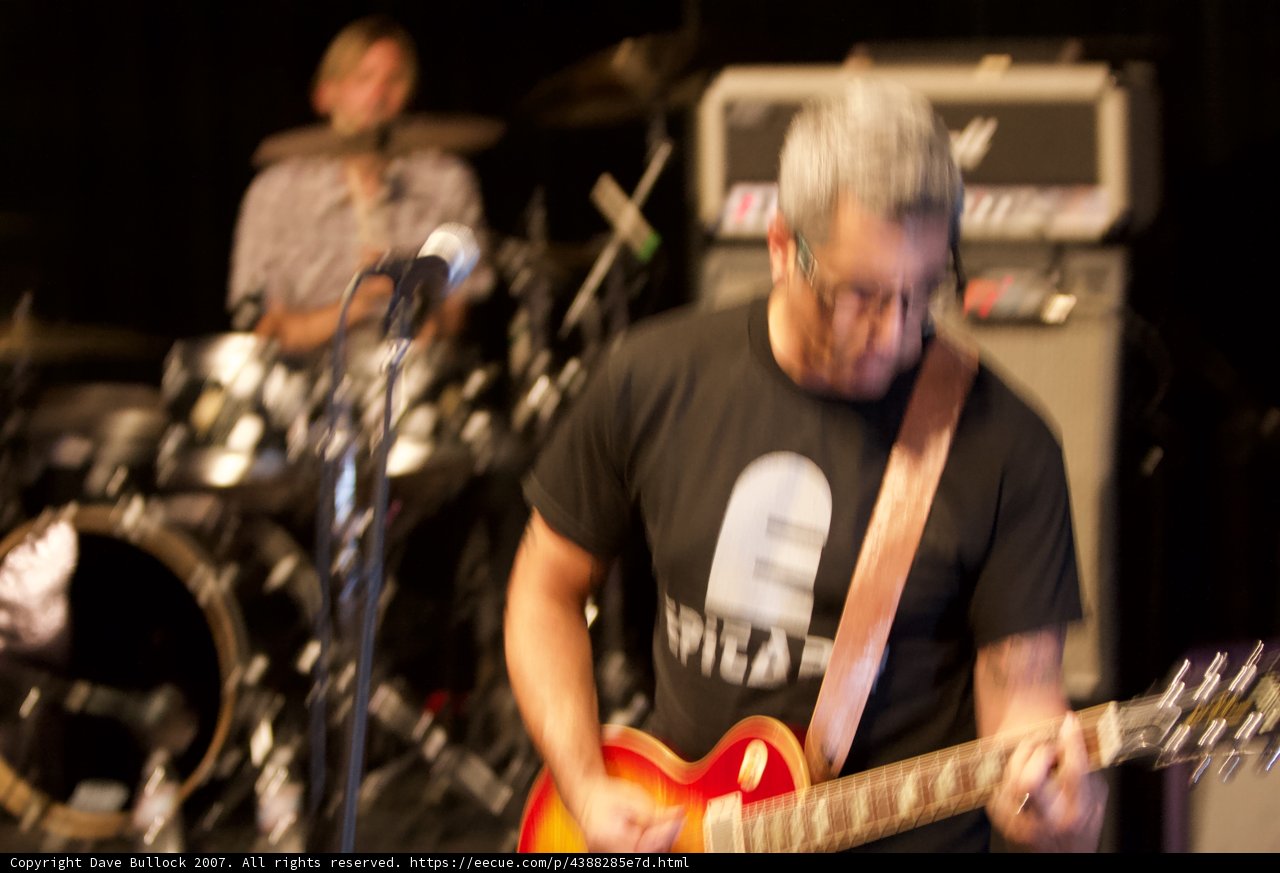 Guitar and Drum Duo Rock the Glasshouse